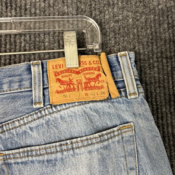 Levi's 501 Mens Straight Leg Slouchy Jeans Size 42 Blue Light Wash Button Fly - Picture 10 of 11
